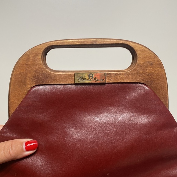 Vintage Etienne Aigner Leather Clutch Handbag with Wooden Handle - Picture 5 of 17